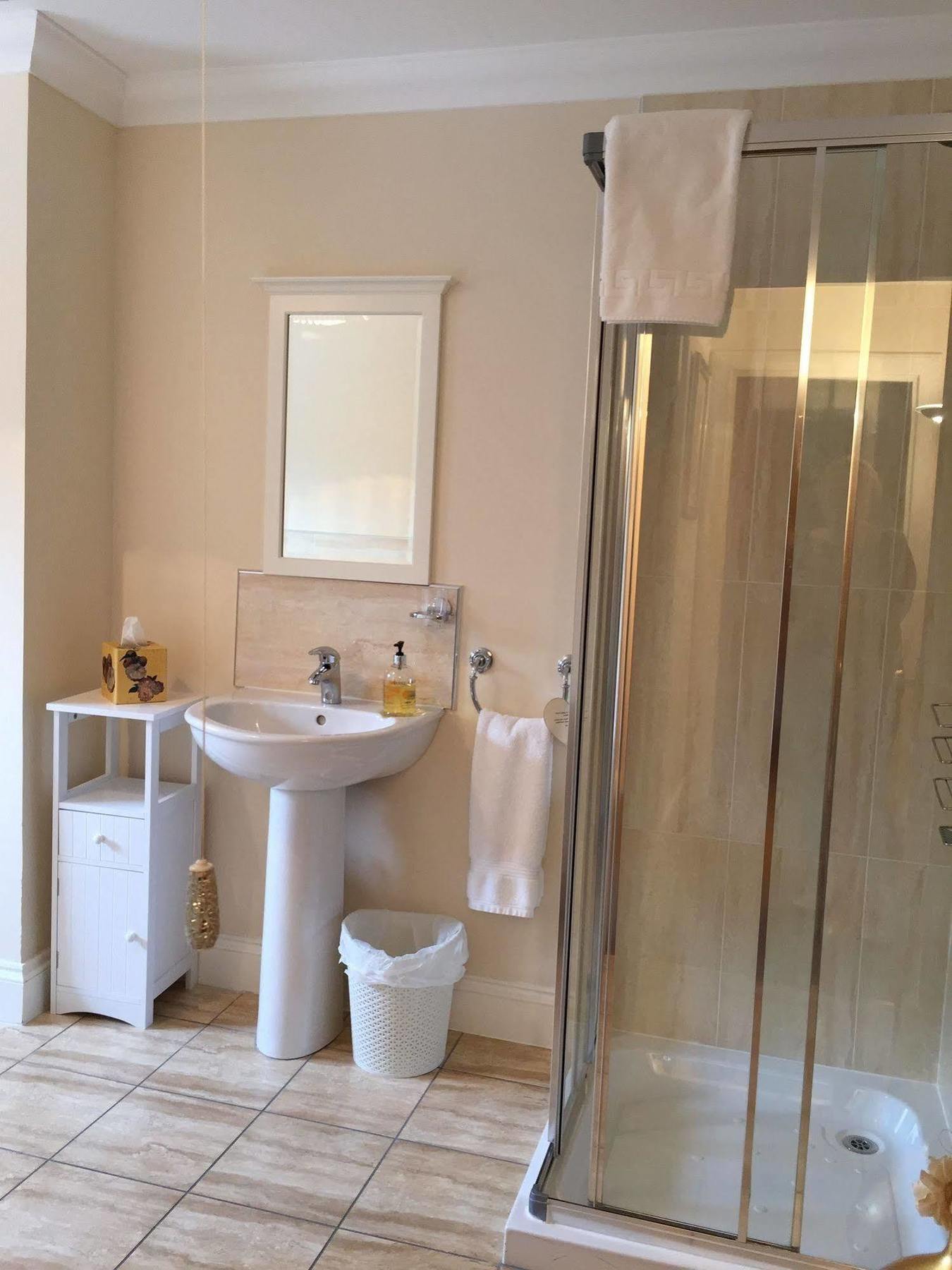 פורט ויליאם Westcourt Guest House מראה חיצוני תמונה